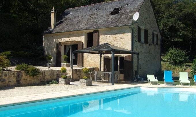 Salignac-Eyvignes House | A corner of paradise for an unforgettable stay: gastronomy, tourism, relaxation.