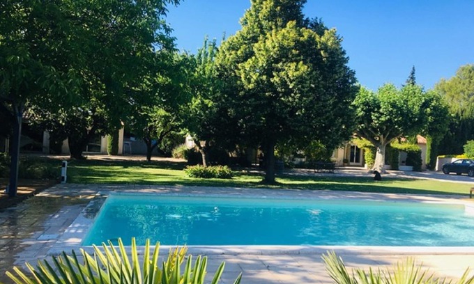 Loriol-du-Comtat Other | Discover Your Retreat at the Foot of Ventoux - Rated 10/10