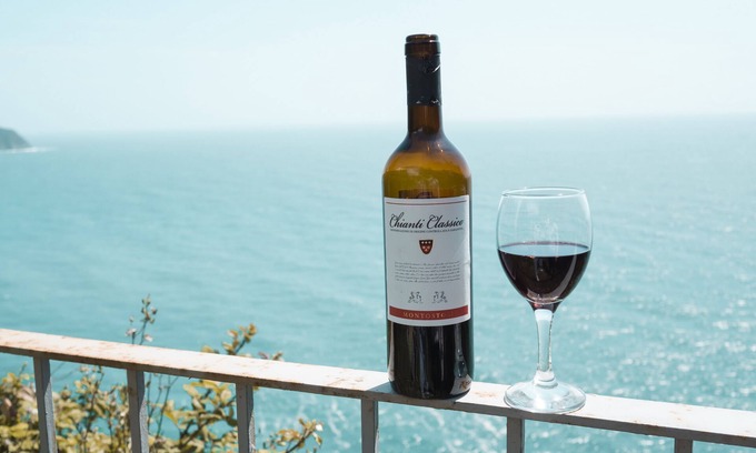 Corniglia House | Serene Oceanfront Retreat with Pet-Friendly Amenities
