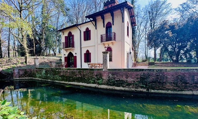 Albignasego Villa | Idyllic Villa Retreat Near Central Padua with Free Parking