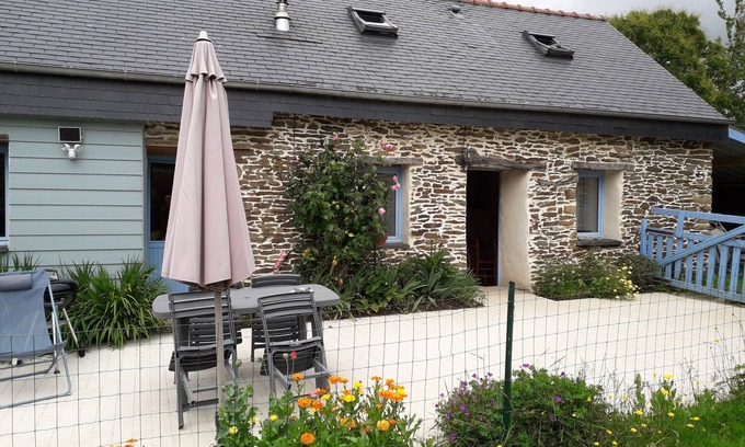 Plonevez-du-Faou Cottage | Cozy Country Cottage "Ti Gwen" - 9.6/10 Guest Rated Stay