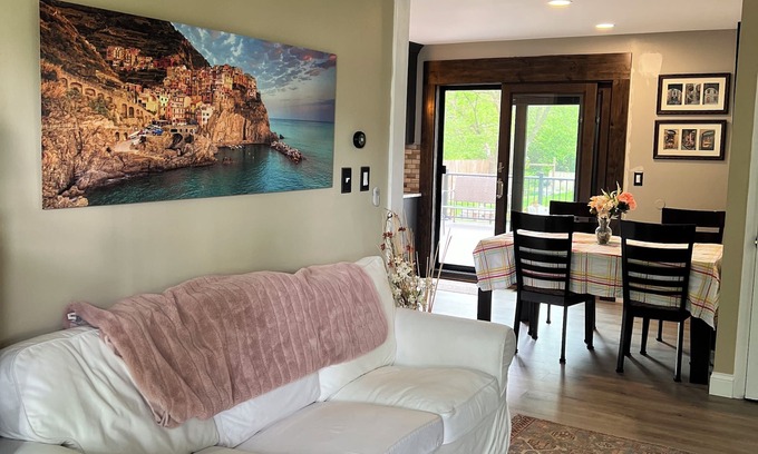 Bryant Pattengill East House | Charming Country Home in Ann Arbor with Family-Friendly Perks