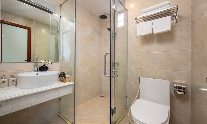 Thanh Xuan Hotel | Intimate Retreat for Couples in Hanoi's Heart