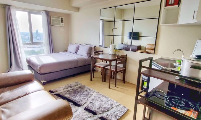 Cagayan de Oro Condo | Cozy City Center Studio Near Shopping and Dining Options