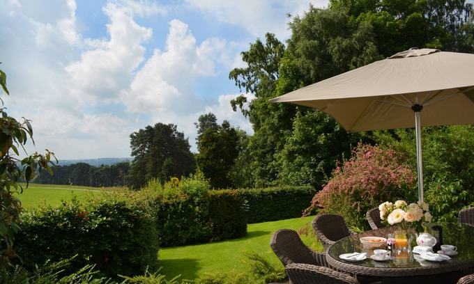 Ellastone Cottage | Charming Cottage Retreat in a Private Estate - Guest Rated 10/10