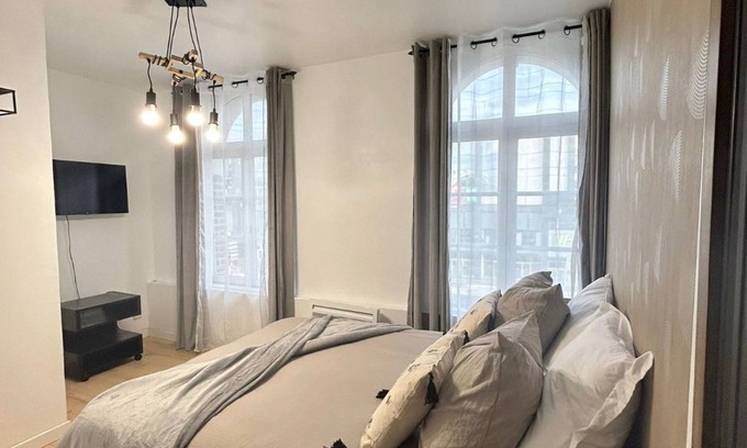 Amiens Apartment | Convenient Stay Near Gare d'Amiens with Family Amenities