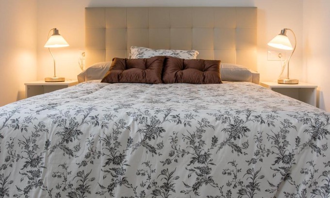 A Ribeira do Freixo House | Guest Rated: A Doca en o Freixo with Ocean Views
