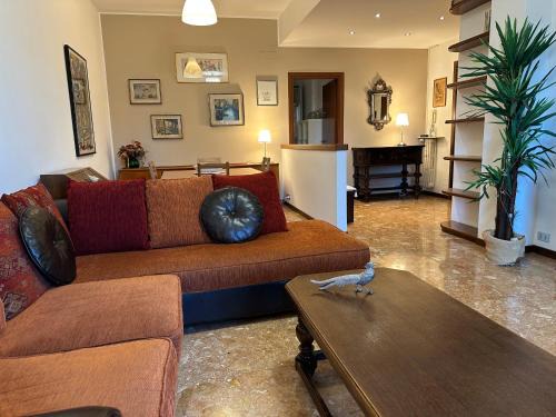 Bergamo Apartment | A due passi dal Borgo e Città Alta e box privato