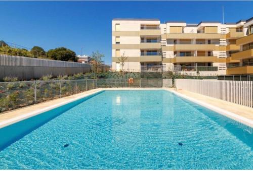 Algorta Apartment | Newly Built Hotel with Pool & Parking – Rated 9.8/10