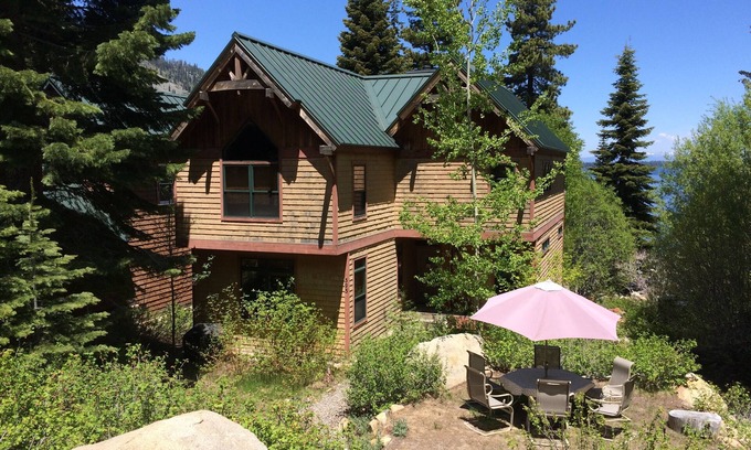 Fallen Leaf Cabin | Experience Lake View Bliss at A Fallen Leaf Treasure