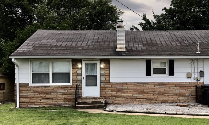 Cahokia House | Convenient Stay Near Downtown Saint Louis: Family-Friendly!
