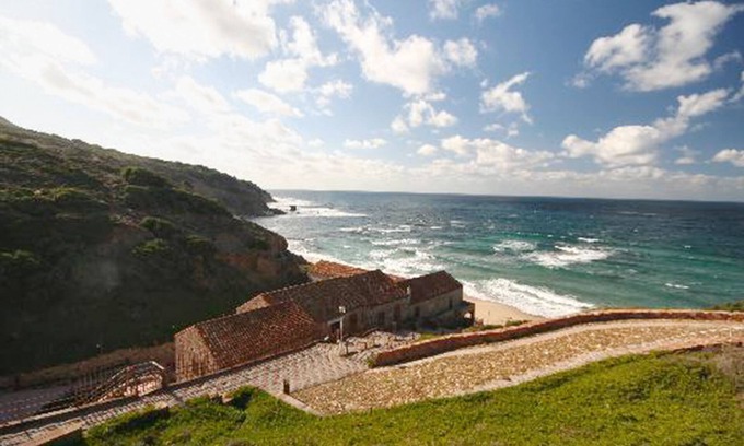 Porto Paglia Apartment | Steps from the Beach: Pet-Friendly Oceanfront Getaway