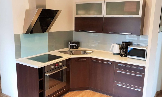 Karlovy Vary Apartment | Cozy Villa Retreat: Guest Rated 9.6, Wi-Fi & Pet Friendly