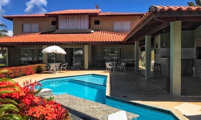 Guarajuba House | Relax and Enjoy the Green Line at Guarajuba, Bahia