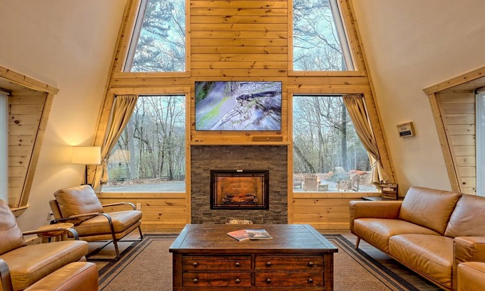 Helen Cabin | Guest Rated 10/10 Stylish A-Frame Cabin Near Helen