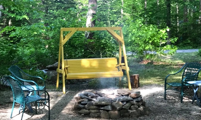 Becket Cabin | Pet-Friendly A-Frame with Ocean Views in Sherwood Forest