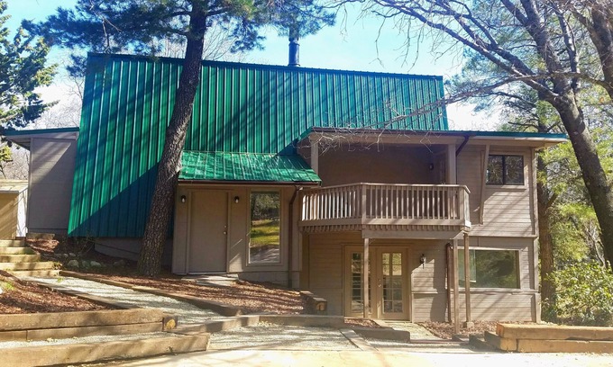 Julian House | Cozy A-Frame Julian House of Games Near Downtown Attractions