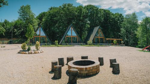 Vadu Crisului House | A-frame Marisa Vadu Crisului: Family-Friendly Retreat
