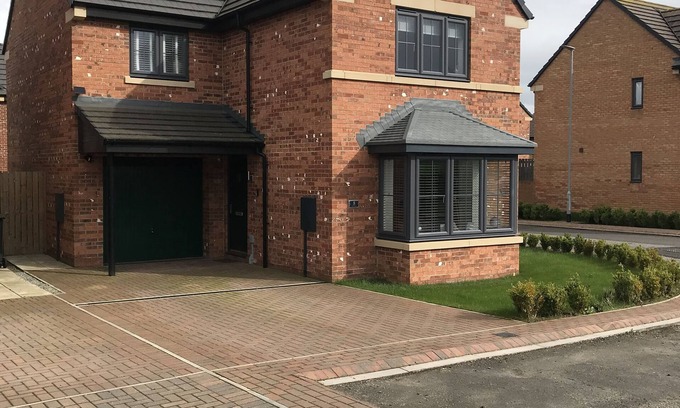 Hurworth-on-Tees House | Discover a Delightful 3-Bedroom Home in Hurworth