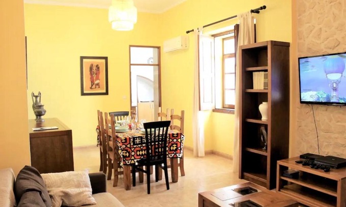Moncarapacho e Fuseta Villa | Discover A Graciosa: Pet-Friendly with 9.7/10 Rating