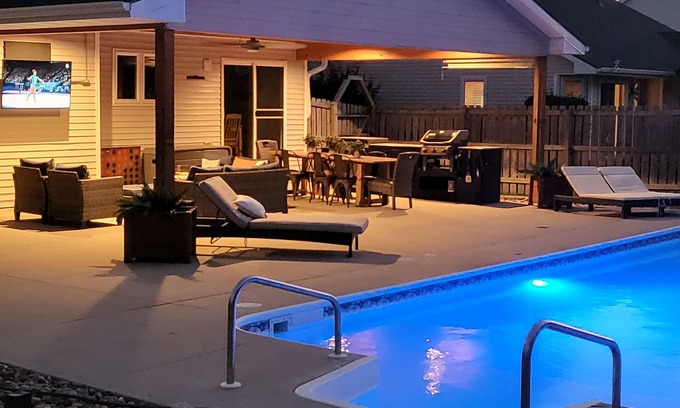 Grimes House | Family Retreat Near Des Moines with Pool & Hot Tub