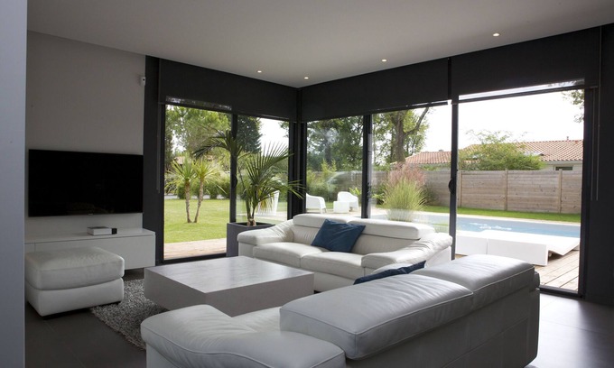 Saint-Aubin-de-Medoc Villa | Tranquil Retreat Between Bordeaux and Atlantic Beaches