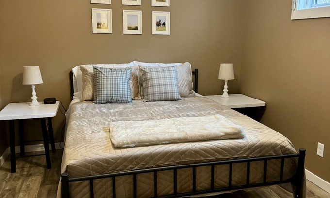 Chillicothe Cabin | Discover a Hidden Gem in Chillicothe with Spa and Breakfast