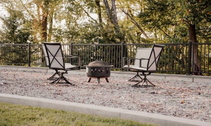 Quarryville House | Discover a Hidden Retreat in Amish Country - Guest Rated 10/10
