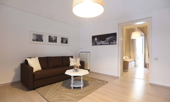 Lecce House | Historic Home in Lecce with Breakfast & Family-Friendly Perks