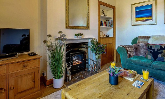Peebles House | A holiday cottage for 4 in the heart of Peebles