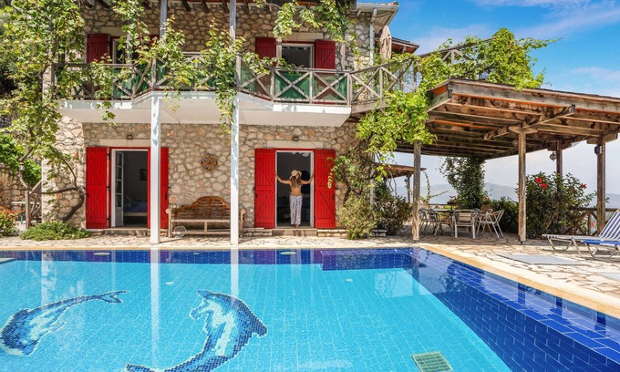 Nidri Villa | Idyllic Stone Villa with Pool & Ocean Views - Pet Friendly