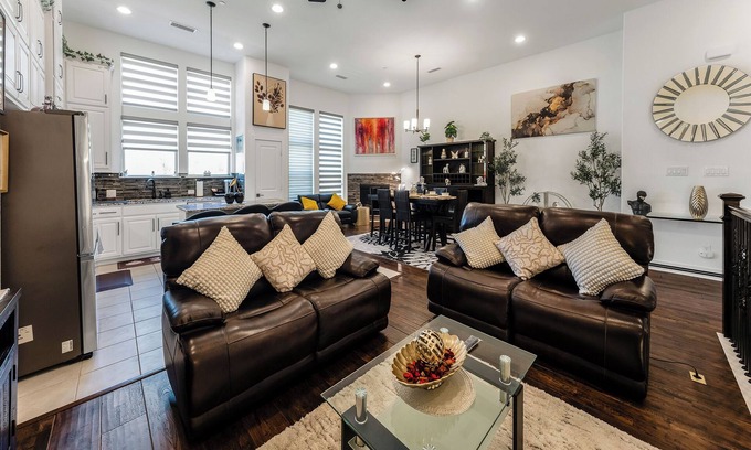 Lewisville House | A Homely Getaway