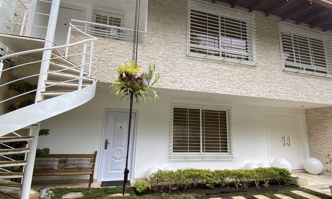 Baruta House | Scenic House with Views in Safe Caracas Neighborhood