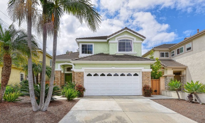 Carmel Valley House | Family-Friendly Getaway Near Sea World, Legoland & Beaches