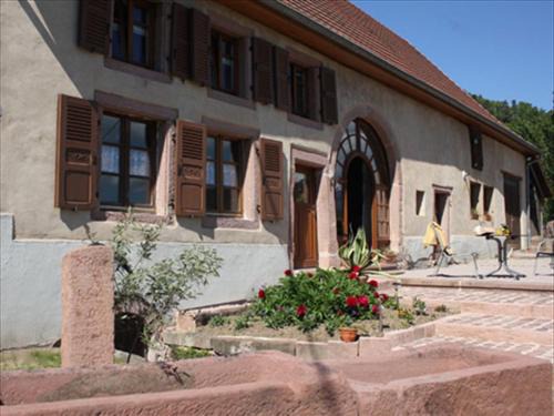 Breitenau House | Discover A l'ombre du verger: Rated 9.5/10 & Family-Friendly