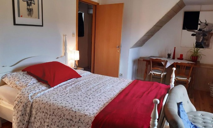 Pionsat Bed & Breakfast | Discover A la Bonne Heure: Oceanfront Bliss with Pool