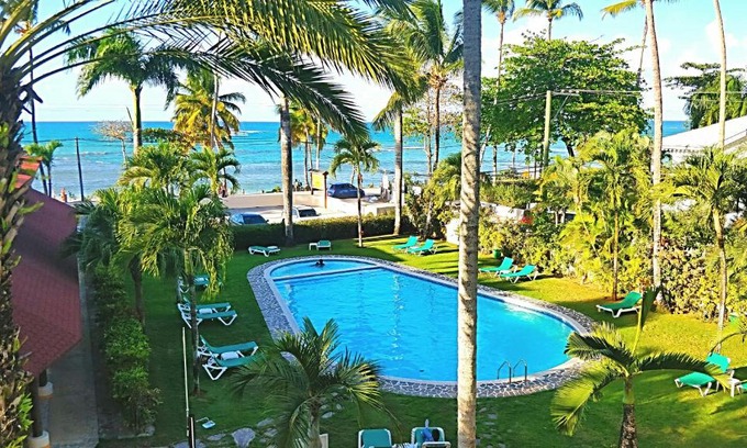 La Iglesia Apartment | Discover La Dolce Vita Beachfront Hotels in Las Terrenas