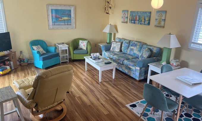 Emerald Isle Condo | Cozy Ocean View Condo “A Lil' Nauti” in Emerald Isle, NC