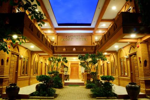 Nyaung-U Hotel | Inviting A Little Bit of BAGAN HOTEL with Breakfast Included