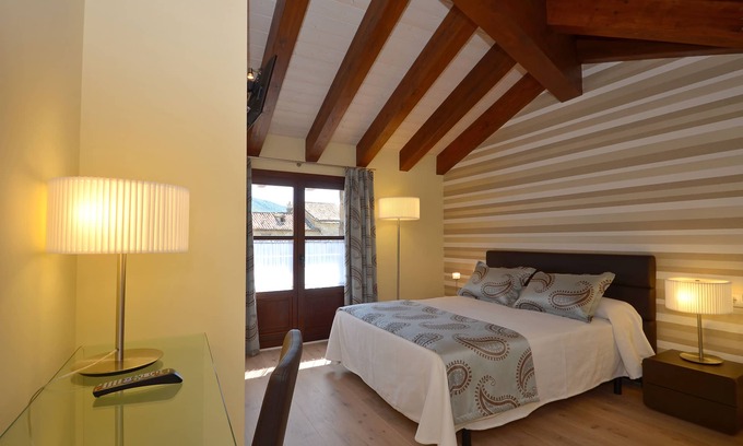 Ainsa Apartment | Discover Ainsa-Palacete A: Pet-Friendly Oasis with Pool