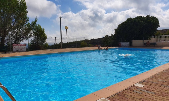 Le Castellet House | Experience Paradise at Le Castellet with Ocean Views