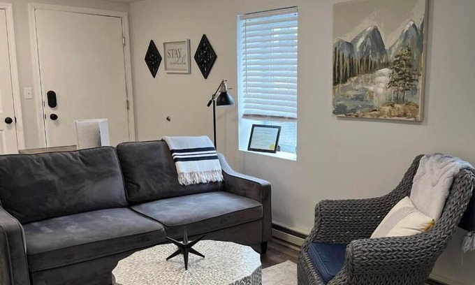 Elkland Apartment | Charming Getaway: A Little Piece of Main Street 2