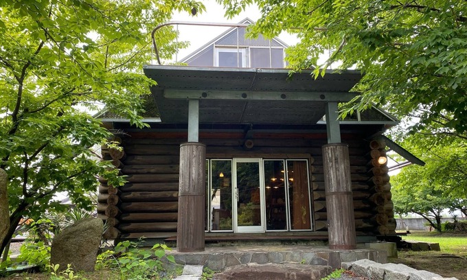 Oyabu Cho Cottage | Cozy Log House in Sakaide Kagawa with Pool & Breakfast