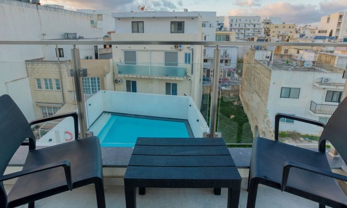 Swieqi Apartment | Cozy 1BR Apartment with Private Balcony and Pool Access