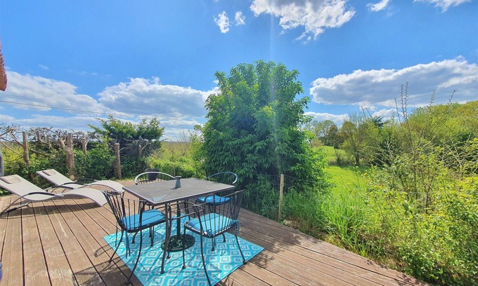 Razac-d'Eymet Cottage | Cozy 2-Bed Cottage with Pool and Terraces for Relaxation