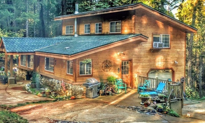 Foresthill House | Relaxing Cabin at Way Woods Retreat with Hot Tub & More