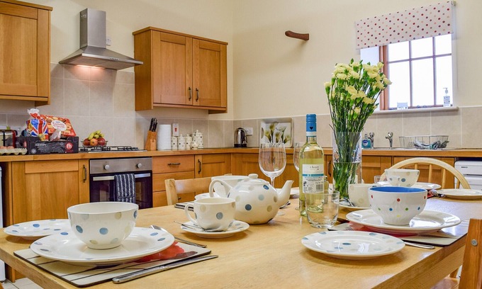 Twywell Cottage | Serene Holiday Home with Lake Views and Pet-Friendly Perks