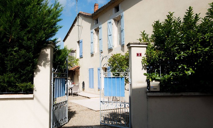 Gueyze House | Charming Village Retreat with Pool in Scenic Gascony