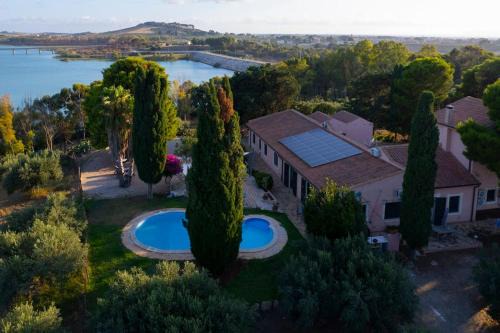 Paceco Villa | Experience A Lume Di Candele: Oceanfront Bliss Awaits