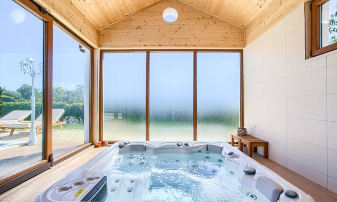 Ruzic Villa | Experience a Serene Retreat in the Dalmatian Countryside